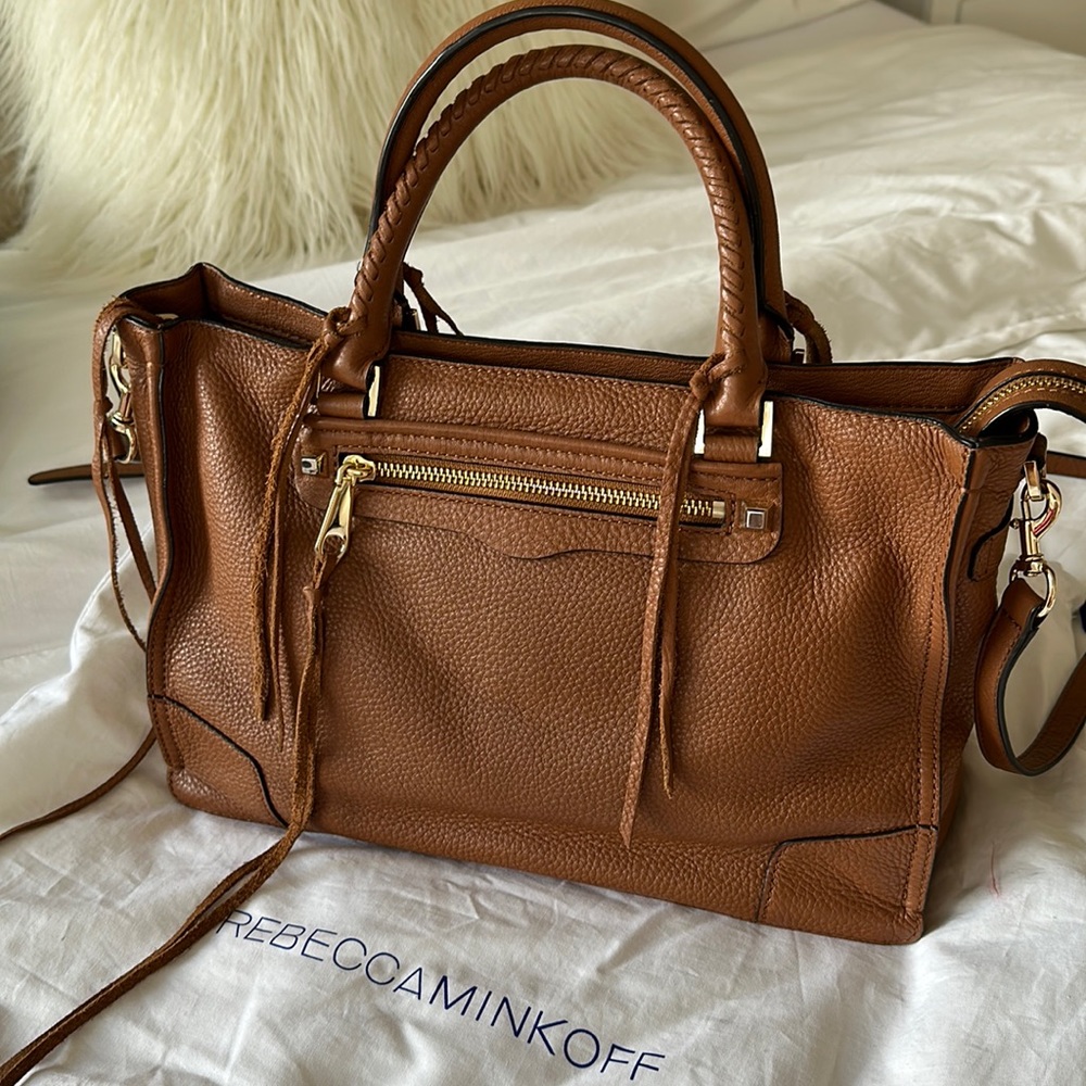 Camel-colored leather Rebecca Minkoff shoulder bag/hand bag.